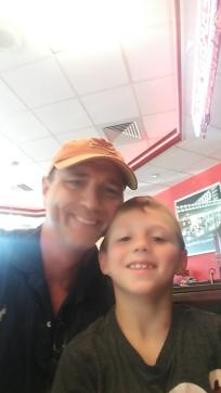 30121897_10213767619537427_535738007_o